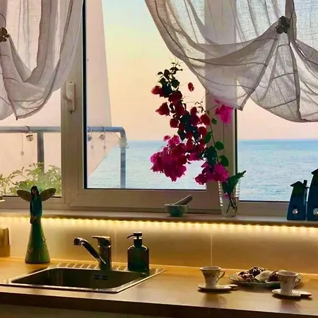 Elpida Seafront Paradise In Crete דירה *