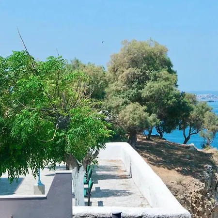 Elpida Seafront Paradise In Crete דירה