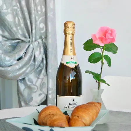 Elpida Seafront Paradise In Crete דירה חאניה